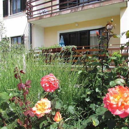 Mirela House With Apartment 우마그 외부 사진