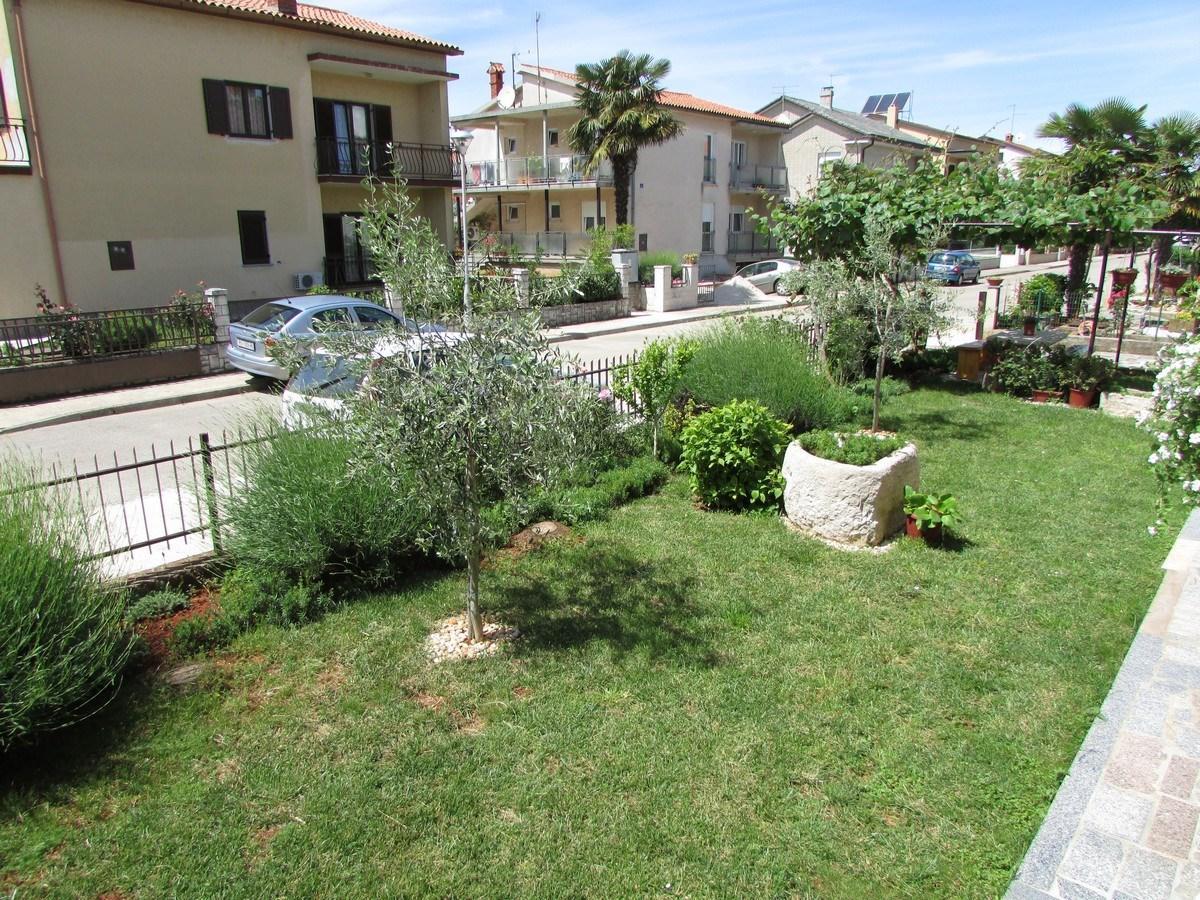 Mirela House With Apartment 우마그 외부 사진